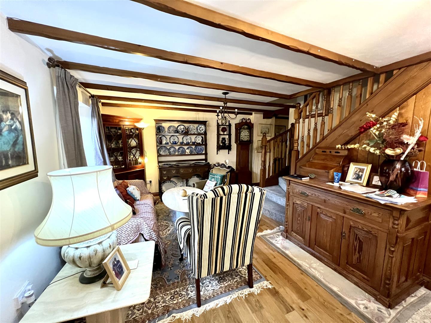 SITTING ROOM
